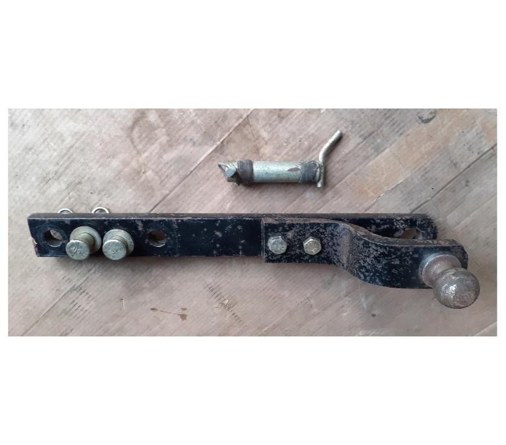 Tracteur occasion Nord Wattrelos - 59150 - Photos Vivastreet Tracteur avec chargeur frontal et accessoires