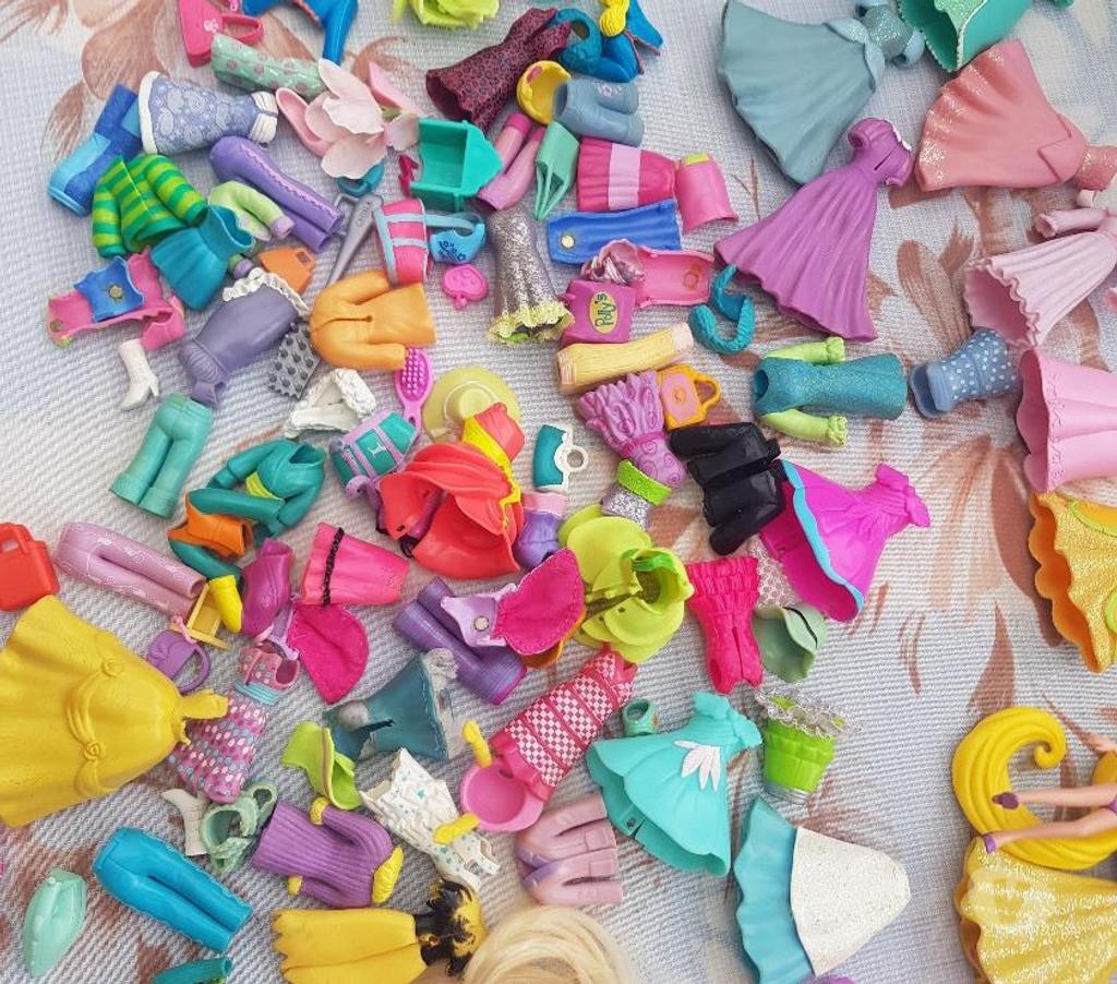 Jeux - Jouets Essonne Juvisy sur Orge - 91260 - Photos Vivastreet petites poupées polly pocket articulées et habits