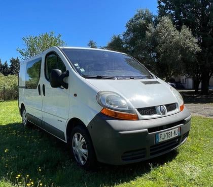 Vente voiture Carcassonne Carcassonne - Photos Vivastreet RENAULT TRAFIC 6 places SUPER ÉTAT