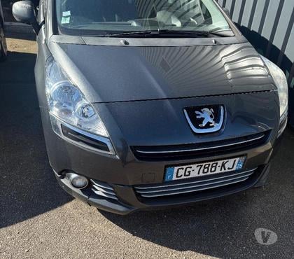 Voitures Essey les Nancy Meurthe-et-Moselle - Photos Vivastreet 5008 hdi 112 auto 7 places