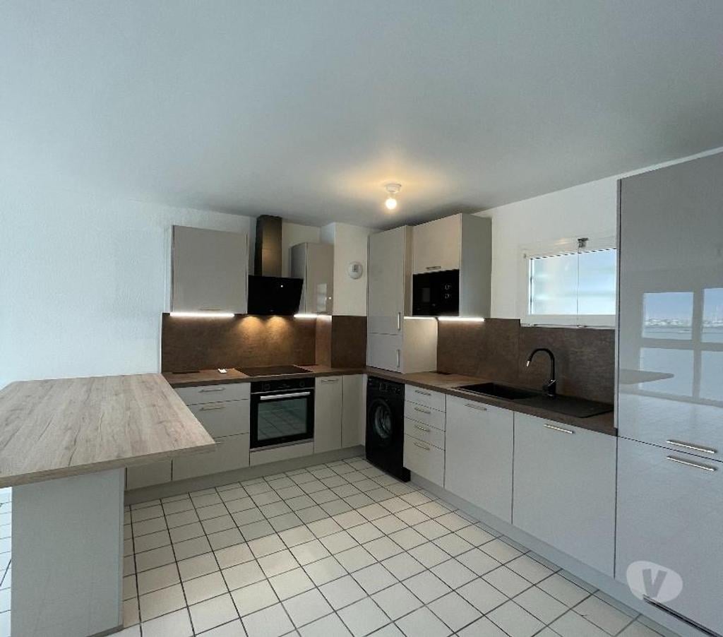 Appartements à vendre Hérault Sete - 34200 - Photos Vivastreet SETE - T2 - sur quai