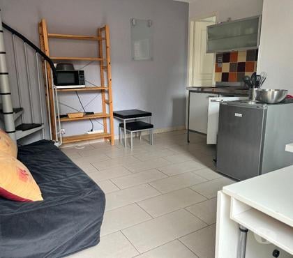 Appartement meublé Dijon Côte-d'Or - Photos Vivastreet JOUVENCE REPUBLIQUE prox BSB T1 BIS DUPLEX 22M² MEUBLE