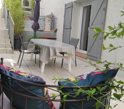 Location de vacances Six Fours les Plages Var - Photos Vivastreet RDJ VILLA 3 chambresjardin terrasses PRIX REDUIT 1 à 2 ch