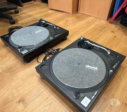 Photo - Video - Son Lyon Lyon - Photos Vivastreet Vends paire de platines vinyles Technics SL-1210 Mk2