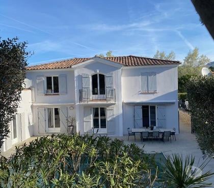 Maison à vendre Marseille Marseille - Photos Vivastreet VENDS VILLA T7 ACCATES MARSEILLE (13011