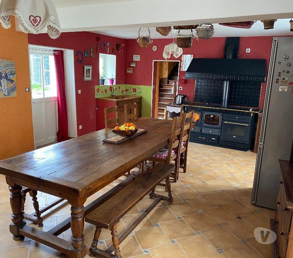 Vente Maison Loiret Thignonville - 45300 - Photos Vivastreet Maison de 9 pièces en pierres, poutres apparentes et jardin