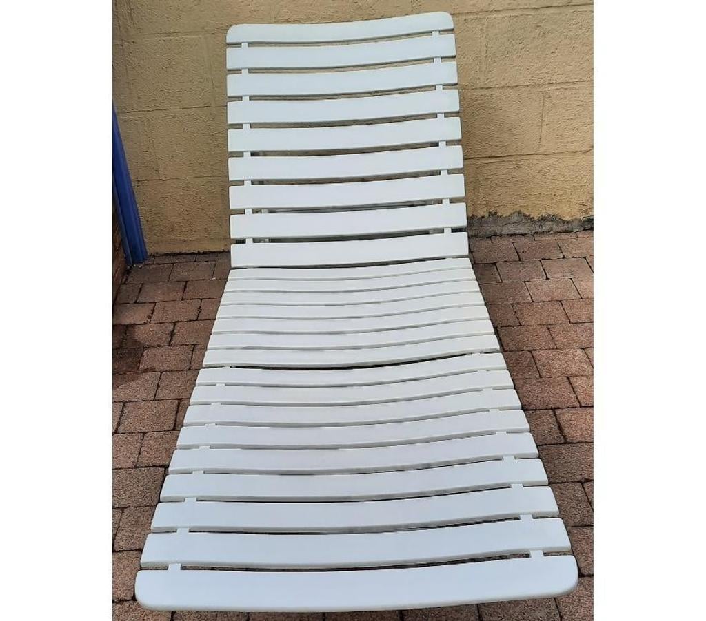 Ameublement & art de la table Nord Wattrelos - 59150 - Photos Vivastreet Chaise longue et chaises de relaxation