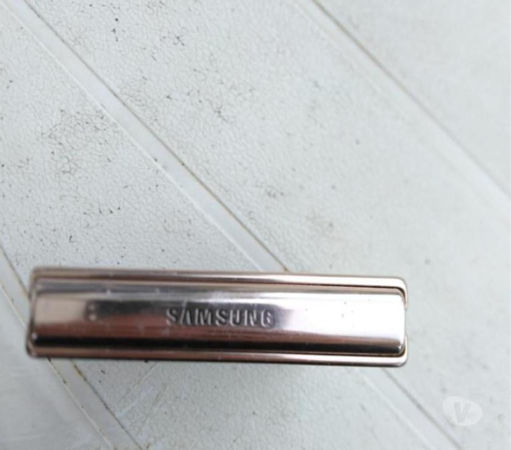 Téléphonie Hautes-Pyrénées Arrens Marsous - Photos Vivastreet Galaxy z flip 4