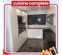 Cuisine complète en déstockage massif