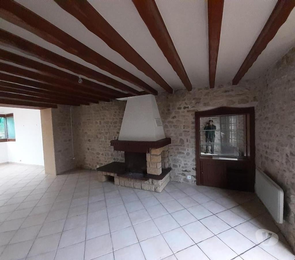 Vente Maison Eure-et-Loir Voves - 28150 - Photos Vivastreet belle maison caractère 160m2 ,au calme ! a 1 h de Paris
