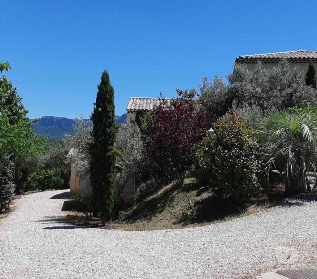 Vente Maison Var St Maximin la Ste Baume - 83470 - Photos Vivastreet Villa exceptionnelle sous estimation cause expatriation.