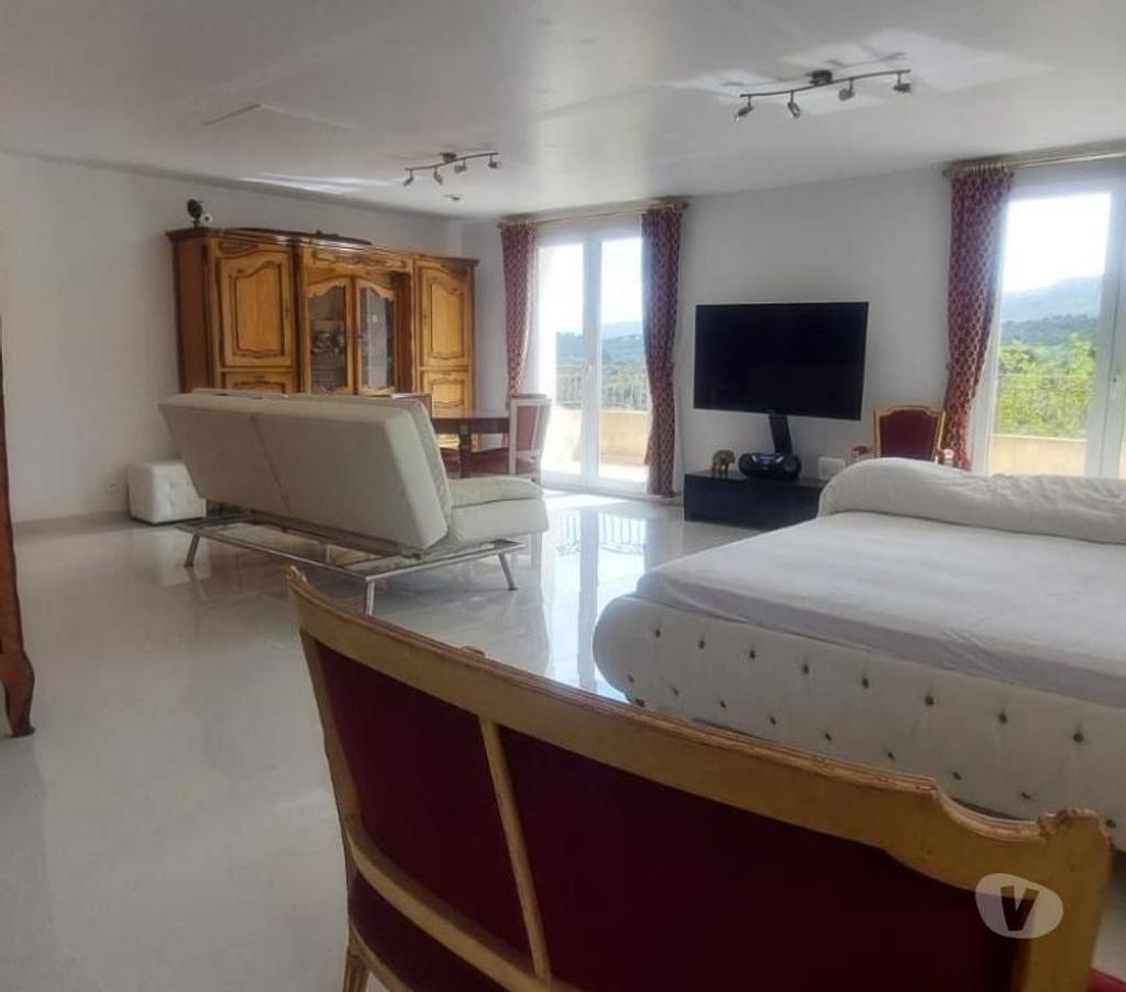 Vente Maison Var St Maximin la Ste Baume - 83470 - Photos Vivastreet Villa exceptionnelle sous estimation cause expatriation.