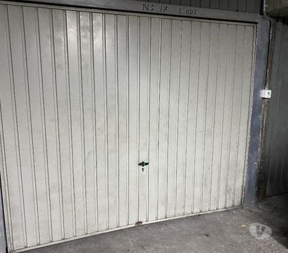 Location parking & garage Villeurbanne Rhône - Photos Vivastreet Loue garage fermé Villeurbanne L . Bonnevay