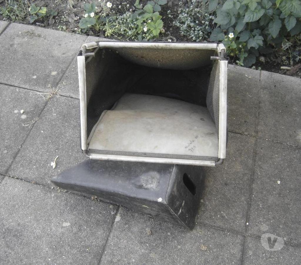  Côte-d'Or Chevigny St Sauveur - 21800 - Photos Vivastreet bac de ramassage et obturateur tondeuse kubota W521 W621 W72