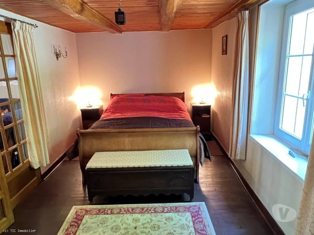 Vente Maison Deux-Sèvres Chef Boutonne - 79110 - Photos Vivastreet Maison De Campagne Située Au Calme A Vendre. 2 Chambres Et...
