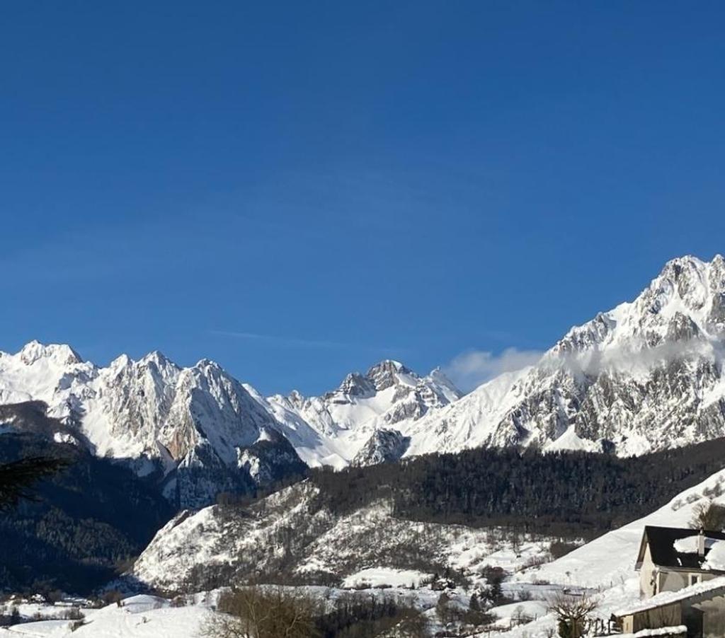 Vente Maison Pyrénées-Atlantiques Lescun - 64490 - Photos Vivastreet Maison de montagne à Lescun ( 64490)