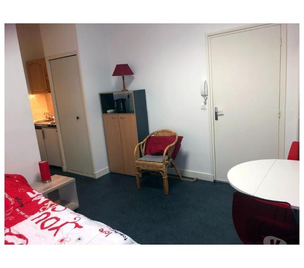 location saisonniere Allier Vichy - 03200 - Photos Vivastreet Studio curiste centre-ville