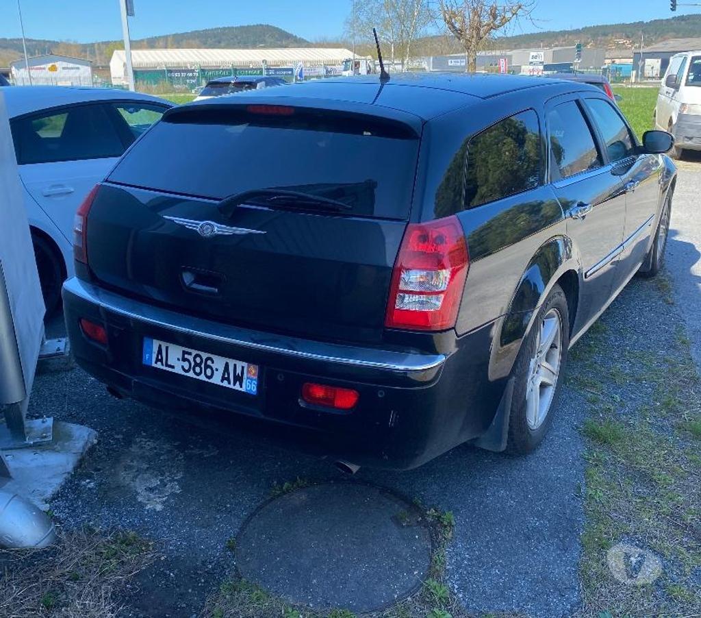 Voiture d'occasion Tarn Mazamet - 81200 - Photos Vivastreet vds chrysler 300 C break seulement 126000 kms de 2008