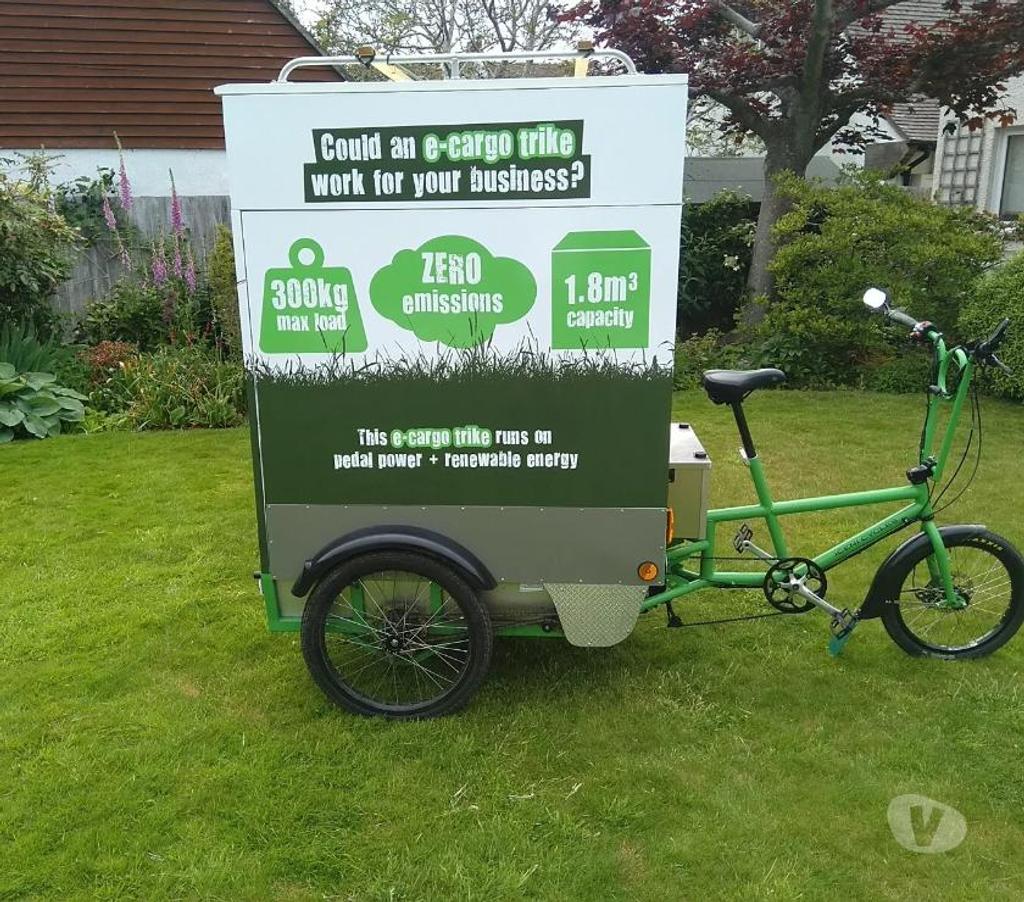 Matériel de sport Var Six Fours les Plages - 83140 - Photos Vivastreet Vélo cargo électrique à trois roues