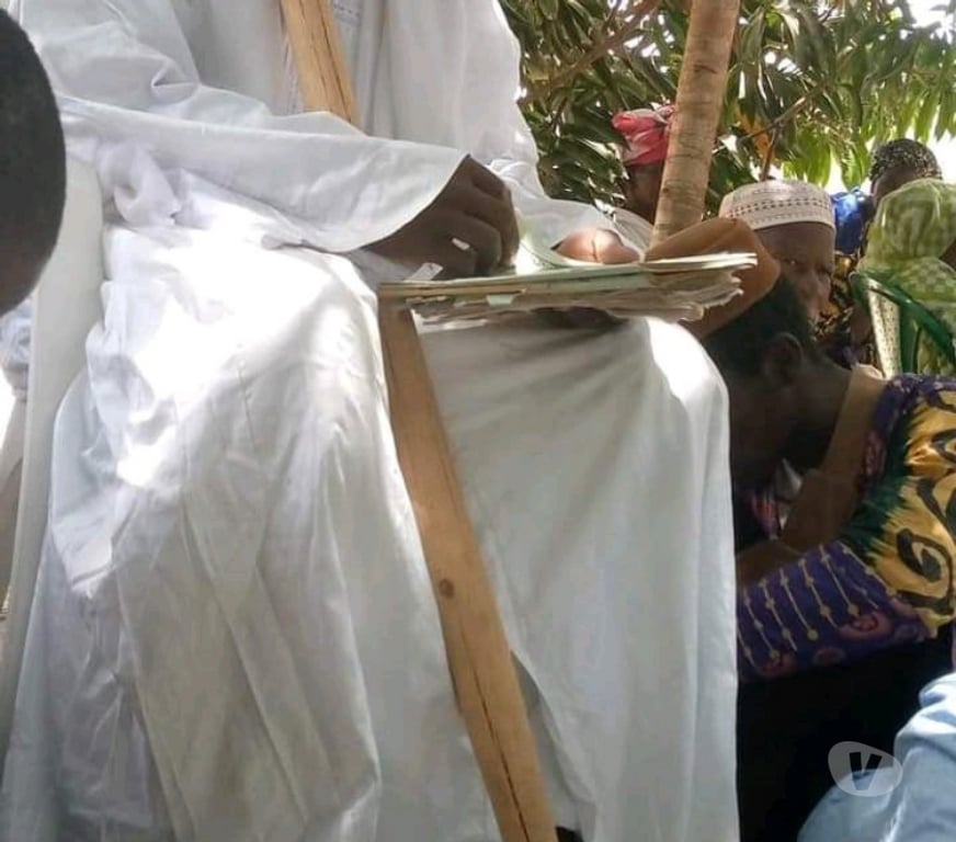 Horoscope - Voyance Morbihan Lorient - 56100 - Photos Vivastreet Voyant marabout