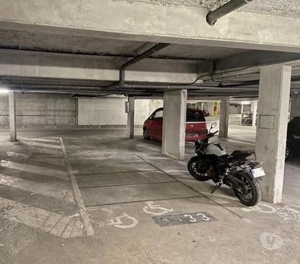 Location parking & garage Bordeaux Bordeaux - Photos Vivastreet Parking motosscooters - Tram C Emile Counord