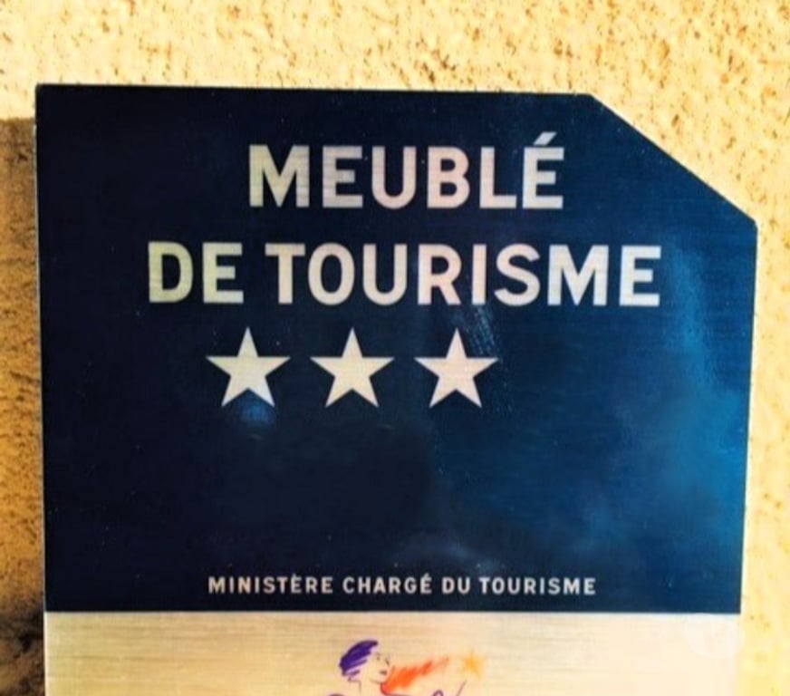 location saisonniere Ardèche Bourg St Andeol - 07700 - Photos Vivastreet CHARMANTE LOCATION 3 étoiles au coeur d'un DOMAINE BIO