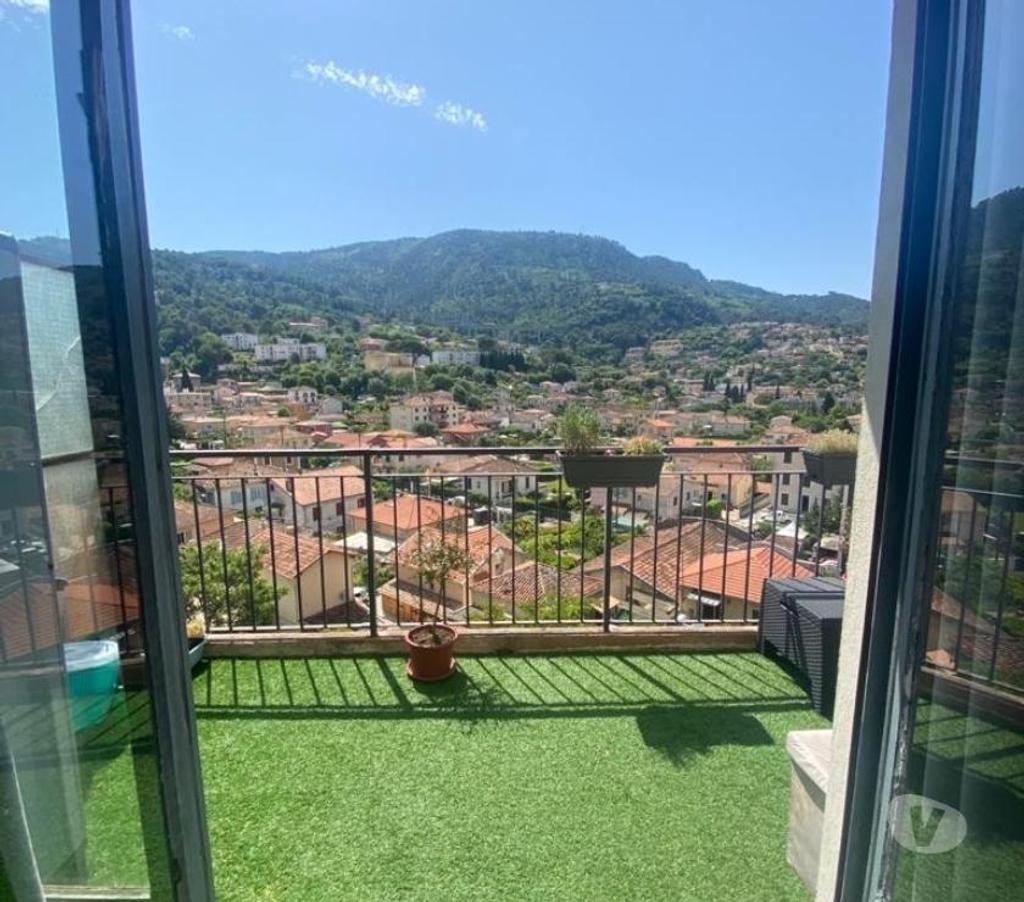 Appartements à vendre Alpes-Maritimes La Trinite - 06340 - Photos Vivastreet Appartement 32 m2 - 1 pièce