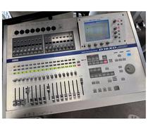 KORG D16XD-enregistreur 16 pistes+Hd 40Go+flight