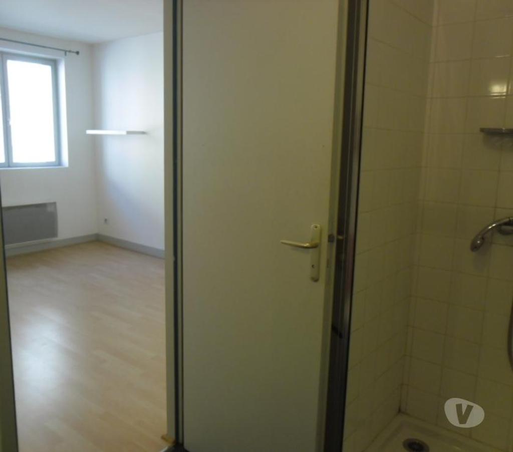 Location appartement Charente Angouleme - 16000 - Photos Vivastreet studio trés lumineux 28m²