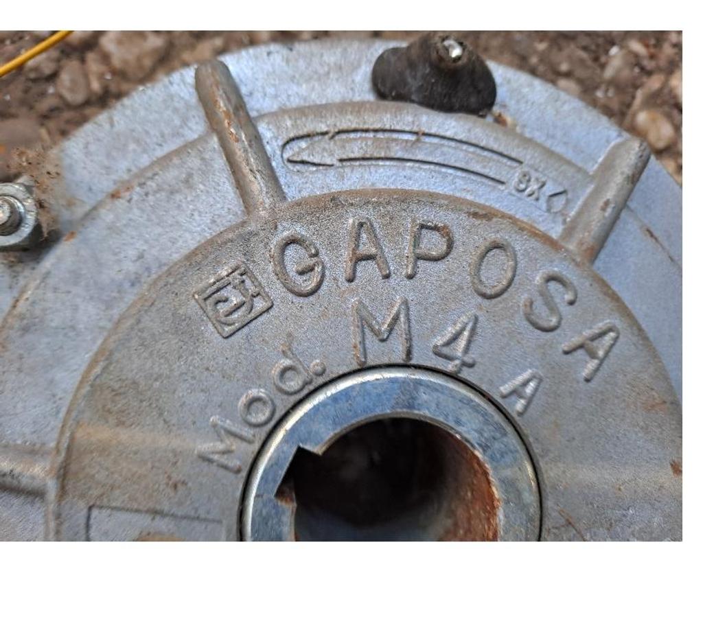  Seine-et-Marne Montceaux les Provins - 77151 - Photos Vivastreet moteur rideau roulant