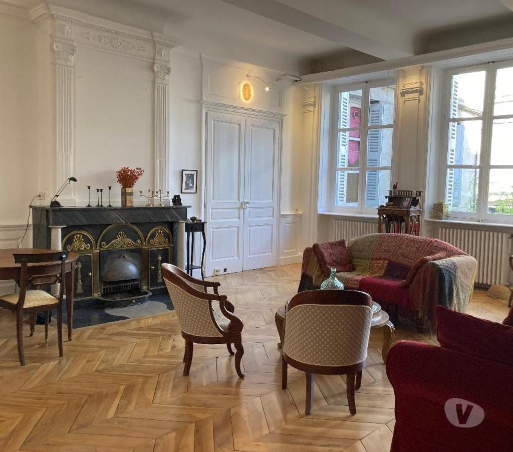 Appartements à vendre Loire St Chamond - 42400 - Photos Vivastreet Bel appartement de charme avec terrasse à 35 mn de LYON