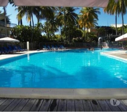 Location appartement meublé Les Trois Ilets Martinique - Photos Vivastreet Studio avec piscine meublé équipé et climé, jardin