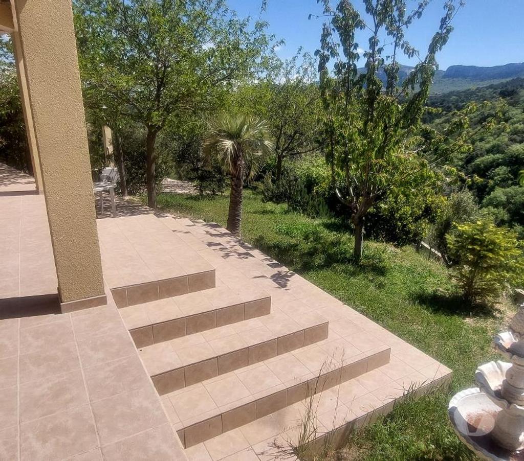 Vente Maison Var Plan d'Aups Ste Baume - 83640 - Photos Vivastreet Grande villa moderne calme avec vue unique