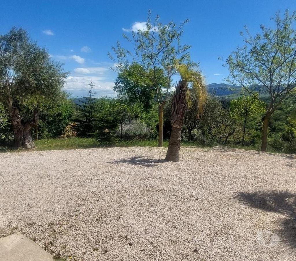 Vente Maison Var Plan d'Aups Ste Baume - 83640 - Photos Vivastreet Grande villa moderne calme avec vue unique