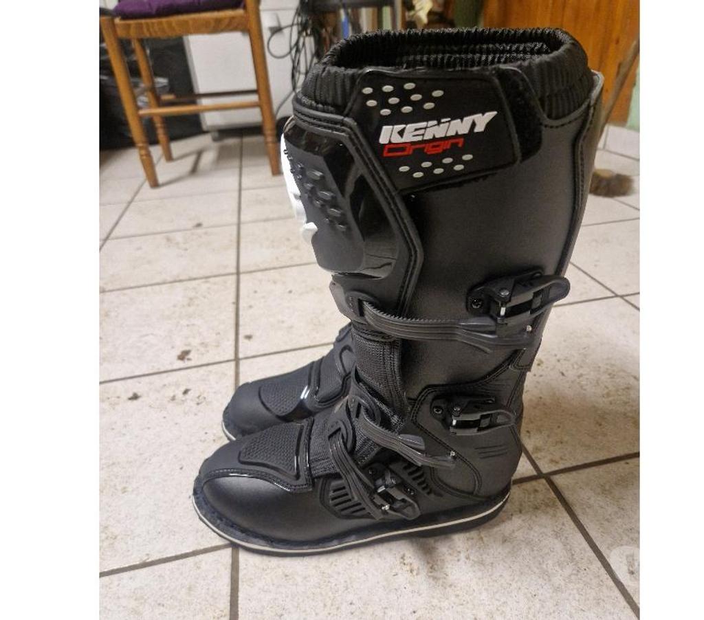 Pièces et services moto Isère Eyzin Pinet - 38780 - Photos Vivastreet Bottes quad enduro Kenny neuve