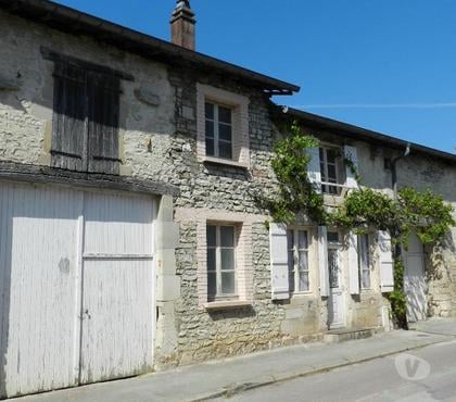 Vendre maison Mussey sur Marne Haute-Marne - Photos Vivastreet Maison de charme avec ses 2 granges bâtit total de 400m2,