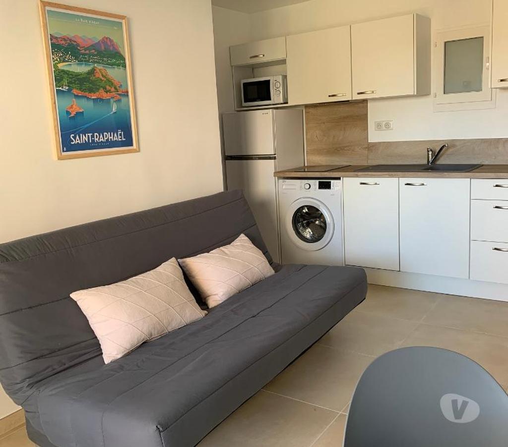 location saisonniere Var Les Issambres - 83380 - Photos Vivastreet Rez-de-Jardin 2 pièces face plage avec piscine et tennis