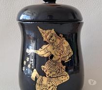 pot boîte en bois laqué noir et or déesse asiatique