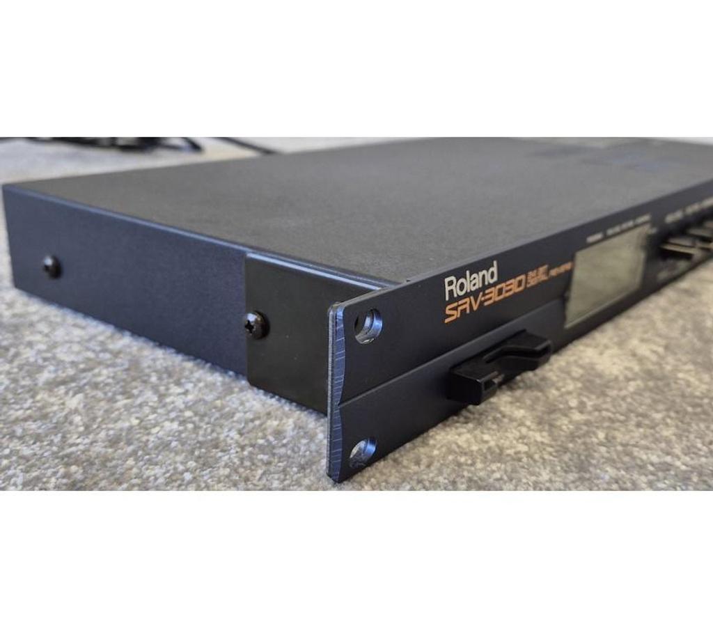 Instruments de musique Bas-Rhin Mommenheim - 67670 - Photos Vivastreet ROLAND SRV330-Multieffets