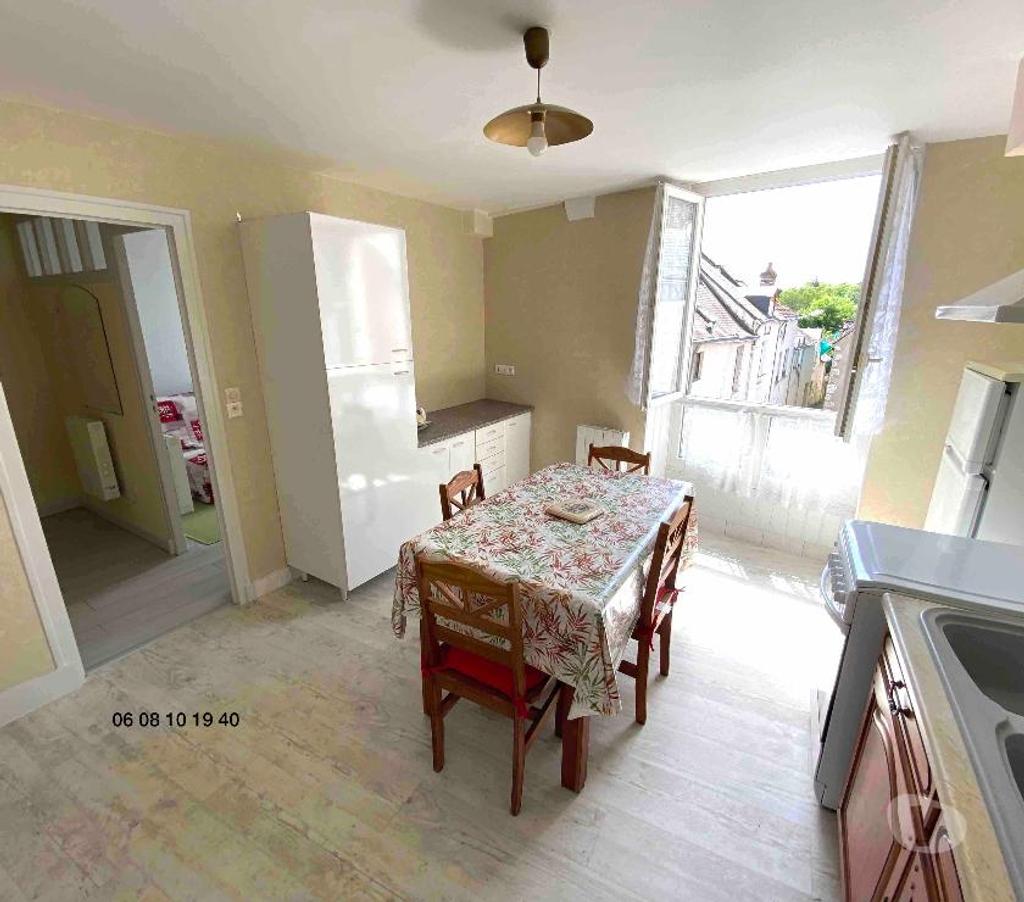 Appartements à vendre Loir-et-Cher Mer - 41500 - Photos Vivastreet Centre ville de MER (41500) Maison avec 3 appartements