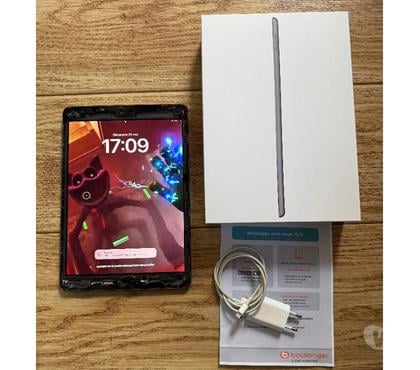 Informatique Wasquehal Nord - Photos Vivastreet iPad 8ème génération - 32 GB (à réparer)