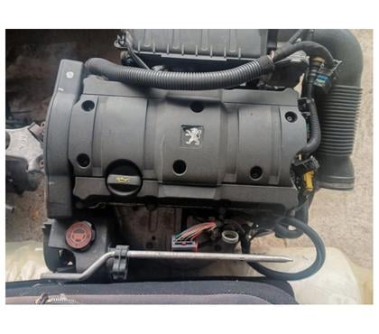 Pièces détachées auto St Vrain Essonne - Photos Vivastreet MOTEUR DE 206 CC