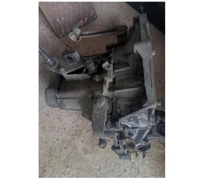 Accessoires auto & tuning St Vrain Essonne - Photos Vivastreet BOITE DE VITESSE DE 206 CC