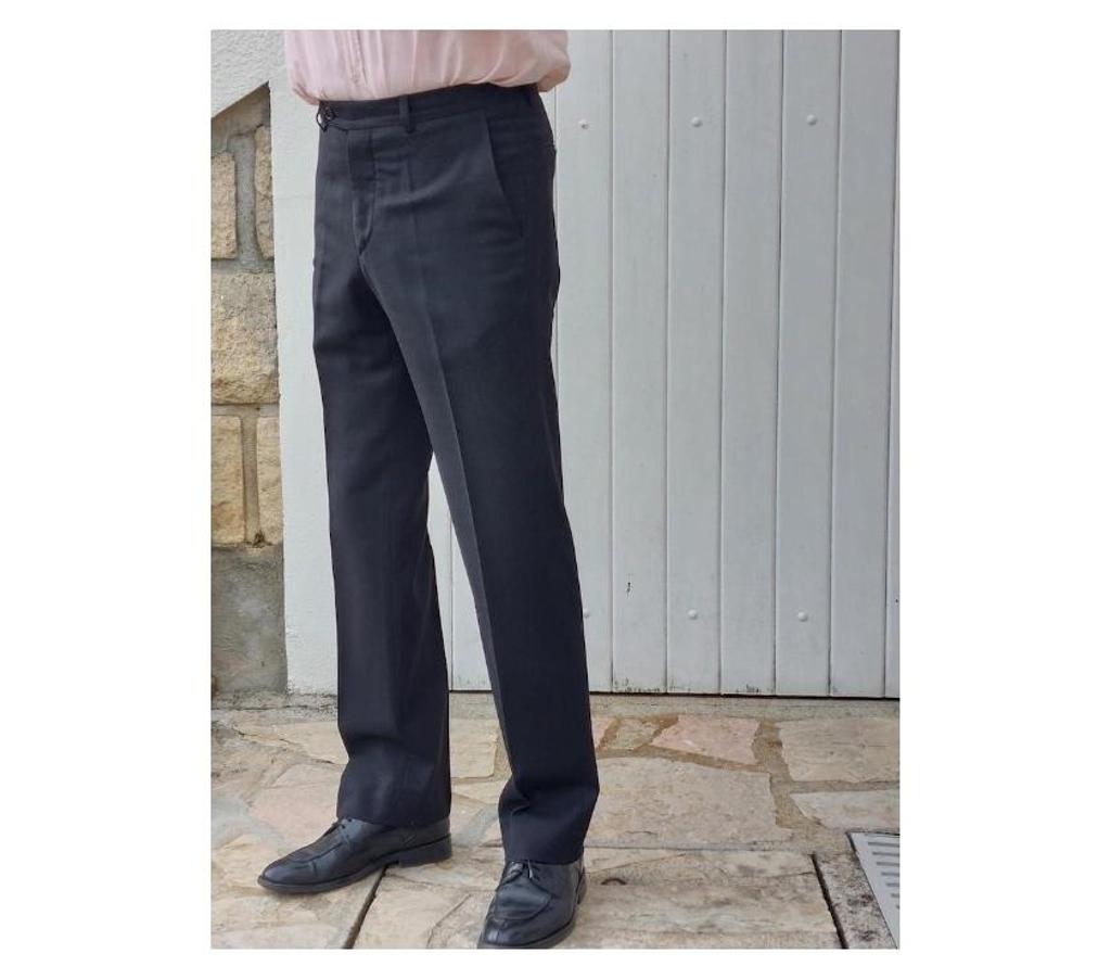 Vêtements occasion Essonne Bievres - 91570 - Photos Vivastreet Pantalon homme gris 40 neuf laine