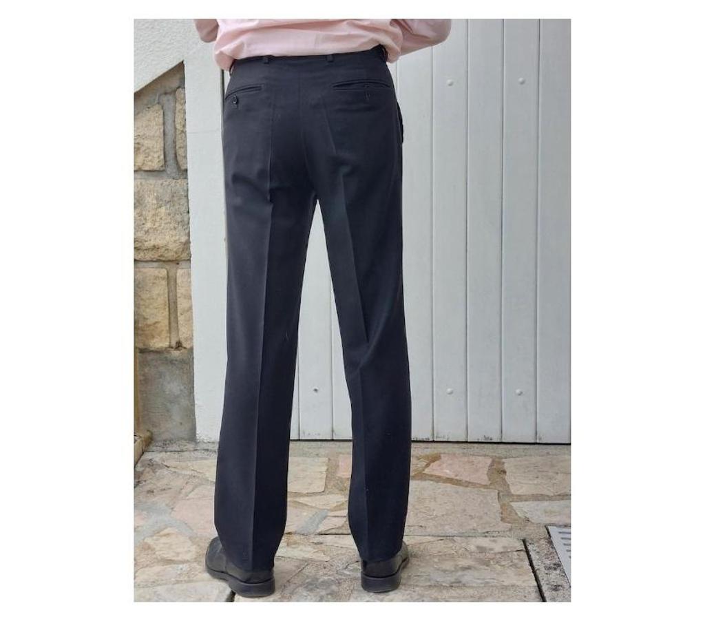 Vêtements occasion Essonne Bievres - 91570 - Photos Vivastreet Pantalon homme gris 40 neuf laine
