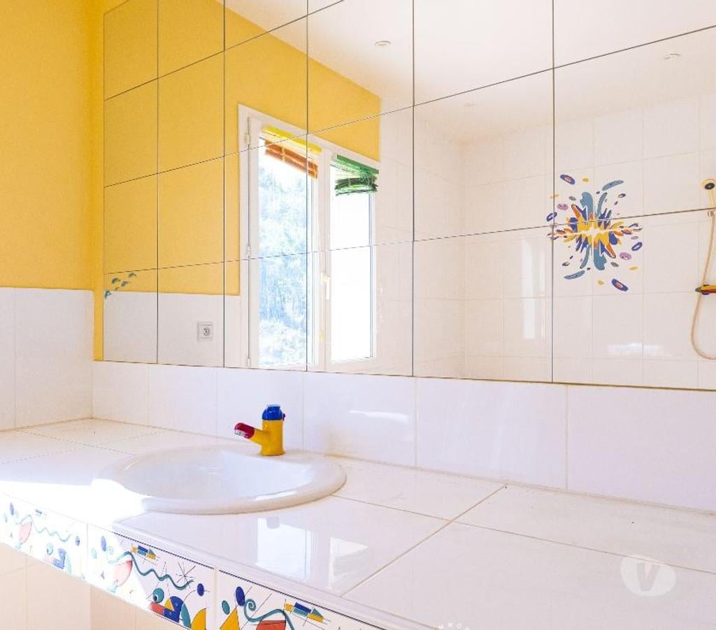 Vente Maison Bouches-du-Rhône St Esteve Janson - 13610 - Photos Vivastreet Proche d'Aix en Provence