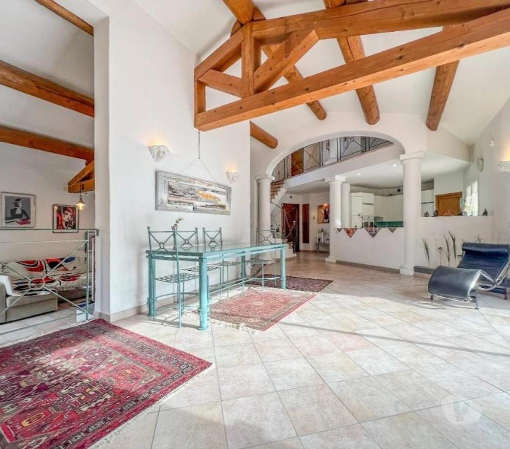 Vente Maison Bouches-du-Rhône St Esteve Janson - 13610 - Photos Vivastreet Proche d'Aix en Provence