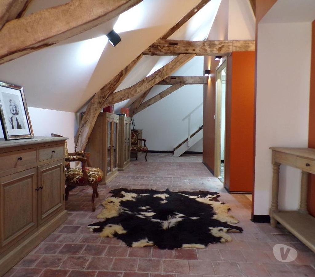 Vente Maison Nord Neuvilly - 59360 - Photos Vivastreet Corp de ferme rénové au cœur du village