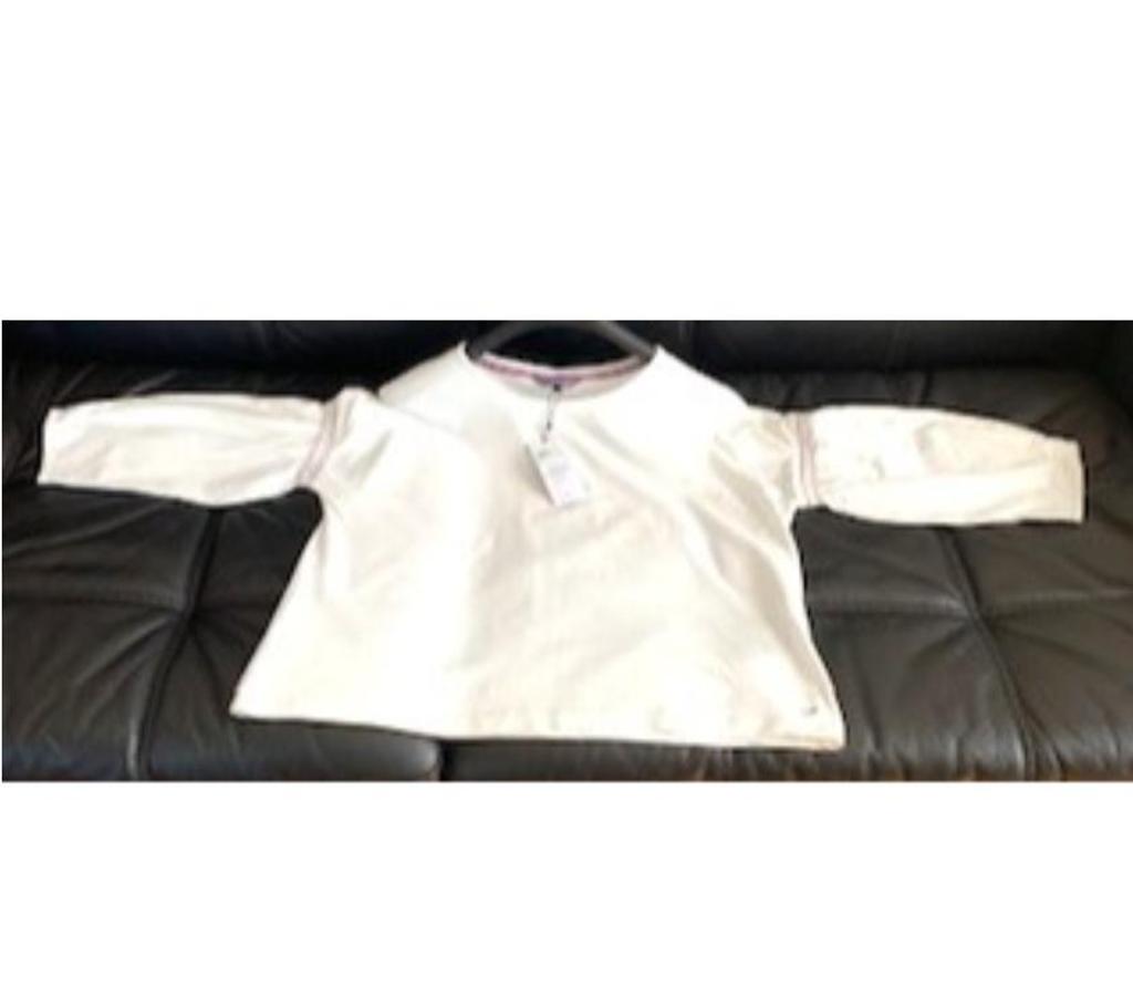 Vêtements occasion Val-de-Marne Villejuif - 94800 - Photos Vivastreet Teeshirt blanc pour femmes de chez Tommy Hilfiger taille L