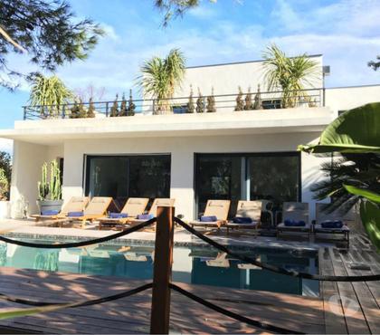 Location Vacances Antibes Alpes-Maritimes - Photos Vivastreet Location saisonnière Jolie villa de 180 m²
